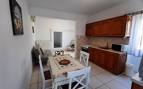 Aegina House1